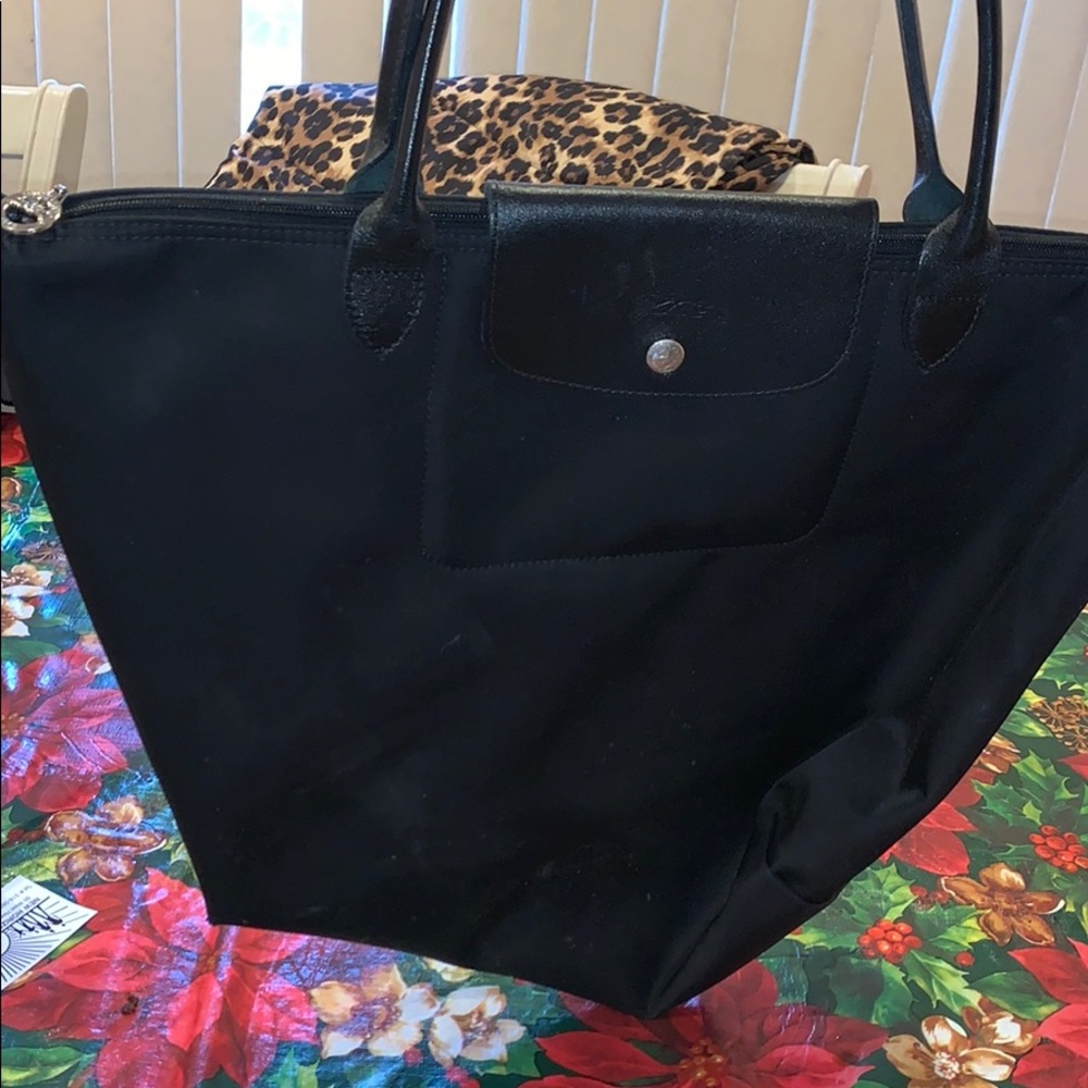 black long champ tote